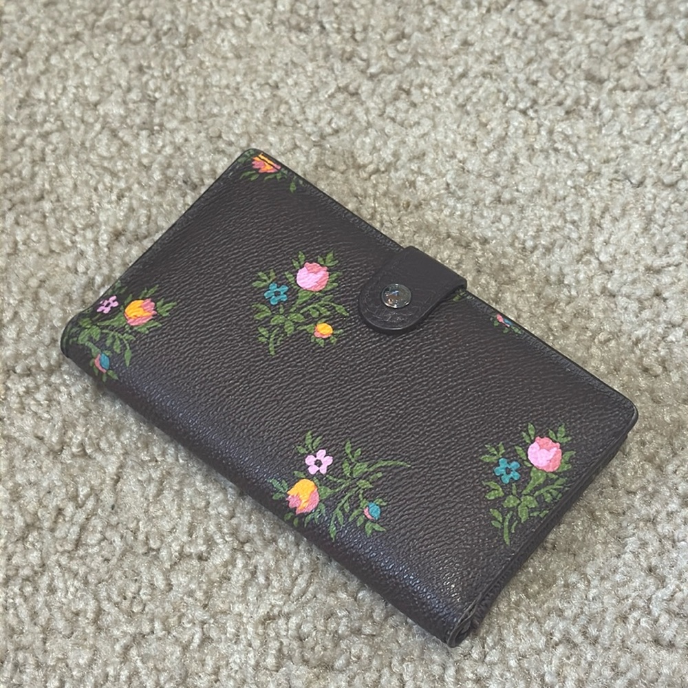 Vintage Coach floral wallet
